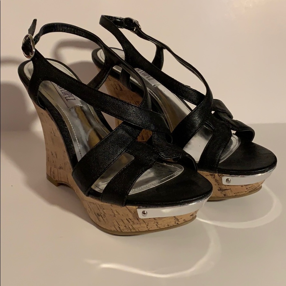 🌷 3/$20 Jennifer Lopez wedges 🌷